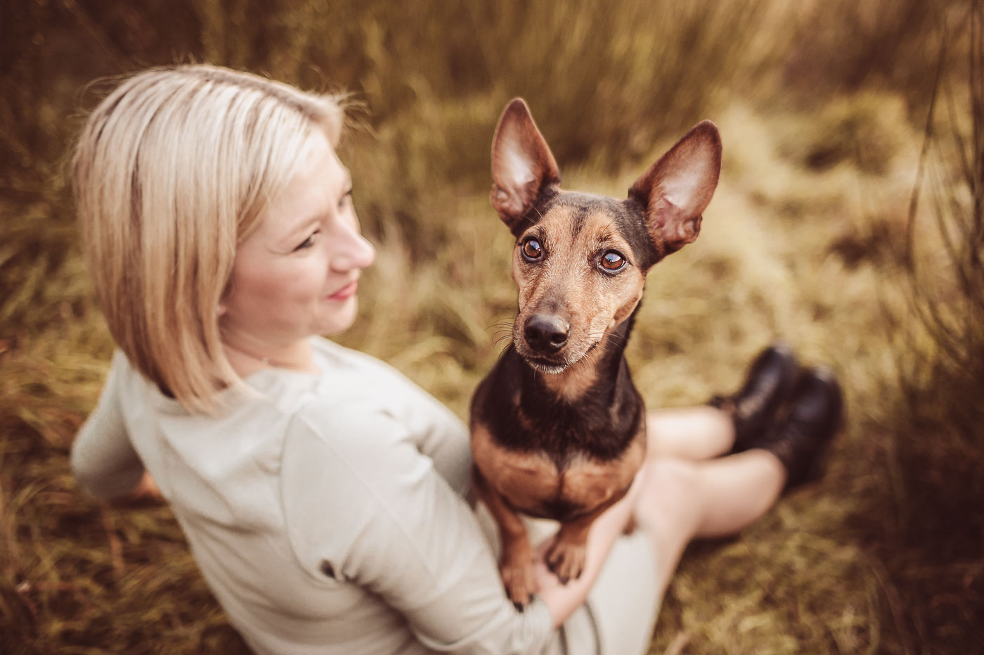 Schwangerschaft-Fotoshooting mit Hund | Hundefotograf Rostock | Tierfotograf Mecklenburg-Vorpommern