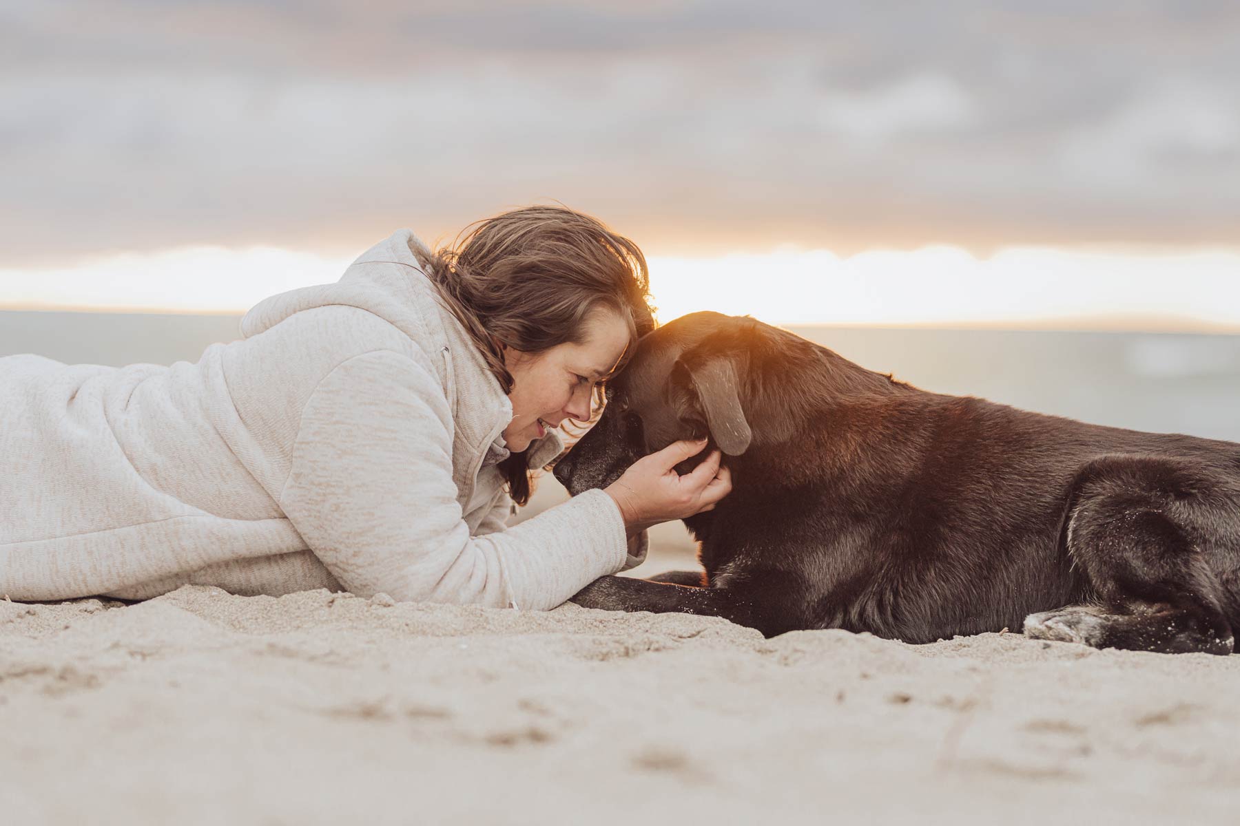 Regenbogenshooting mit Hund an der Ostsee, Rostock