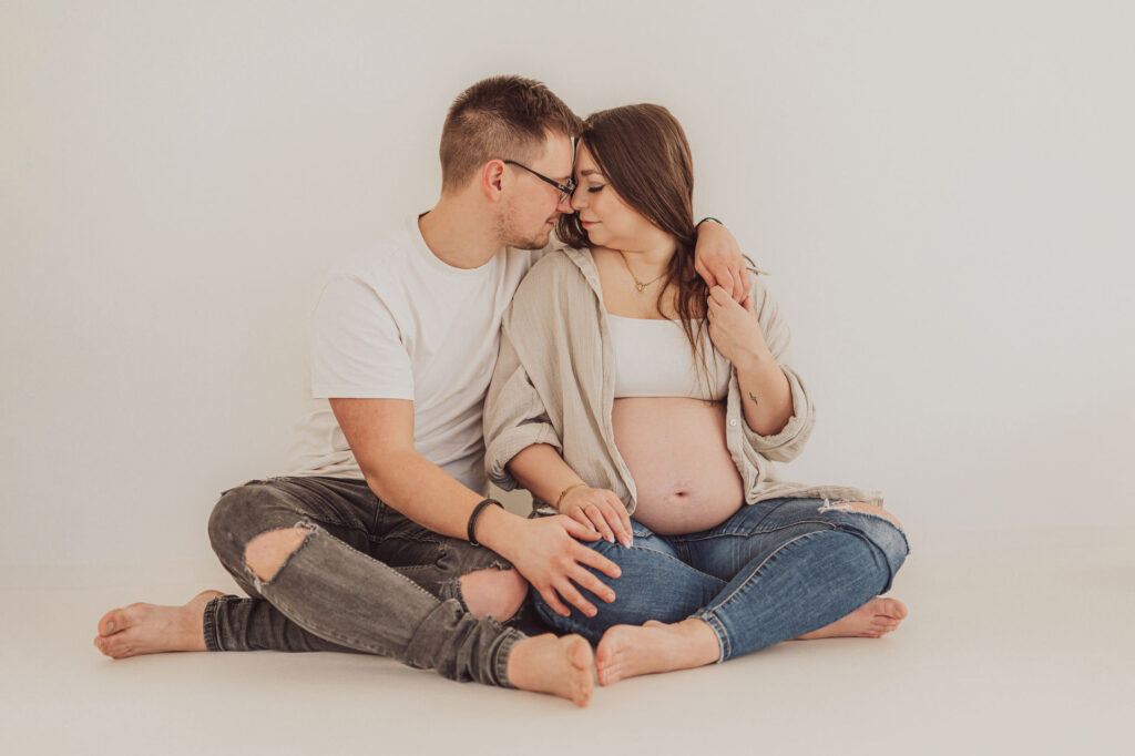 Fotostudio Rostock für Babybauch und Neugeborene