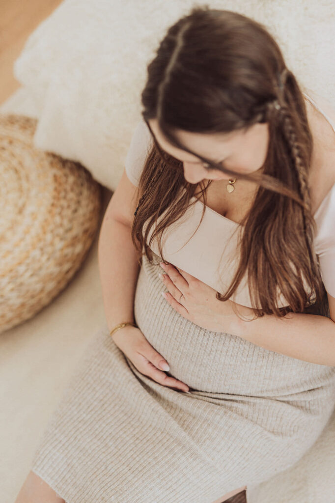 Fotograf in Rostock für Schwangere, Babybäuche und Neugeborene