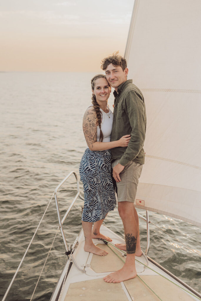 Fotoshooting auf der Ostsee auf dem eigenen Segelboot