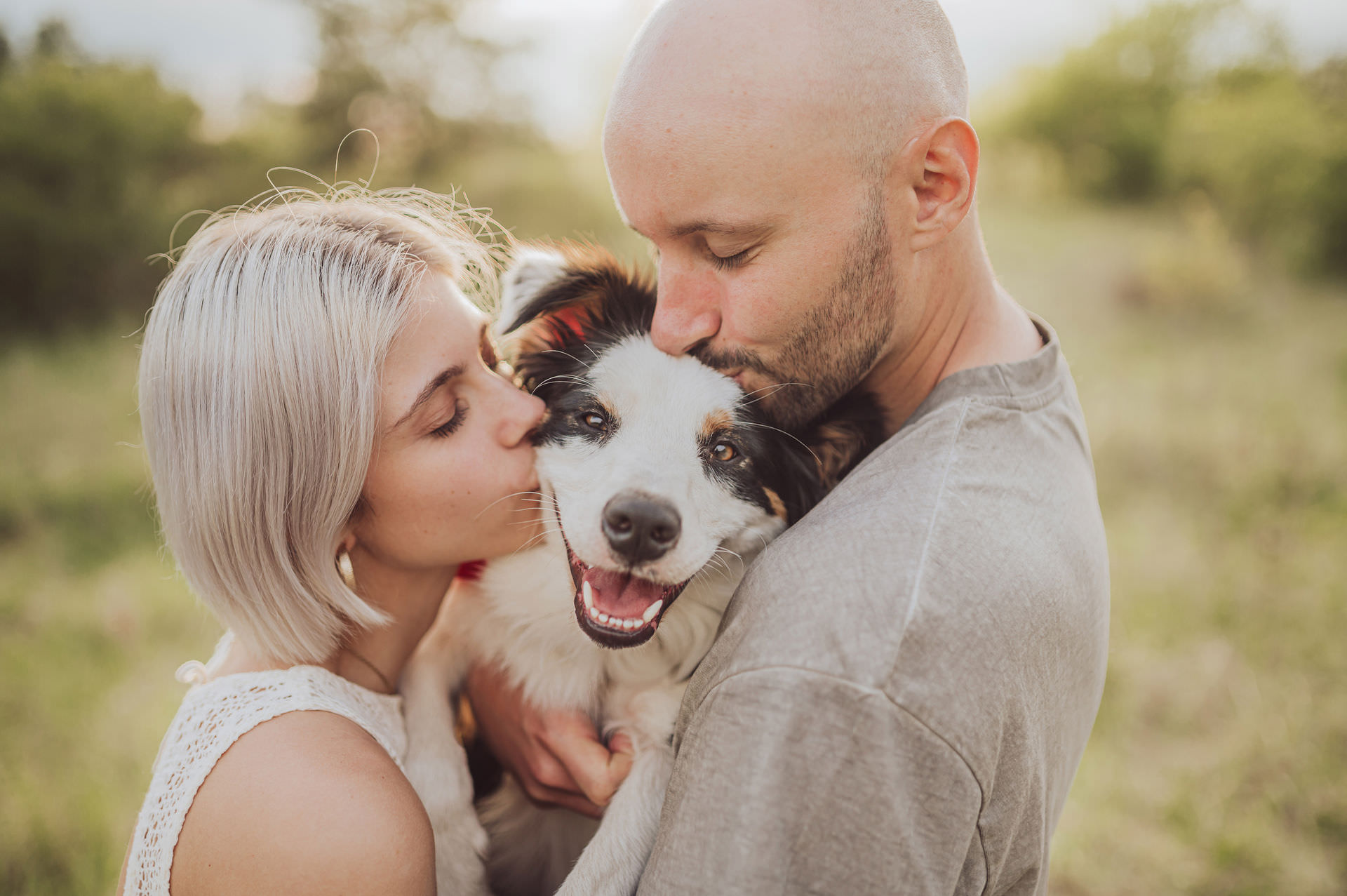 Hund und Mensch innig vereint – Shila, Santana und Kevin bei ihrem Shooting
