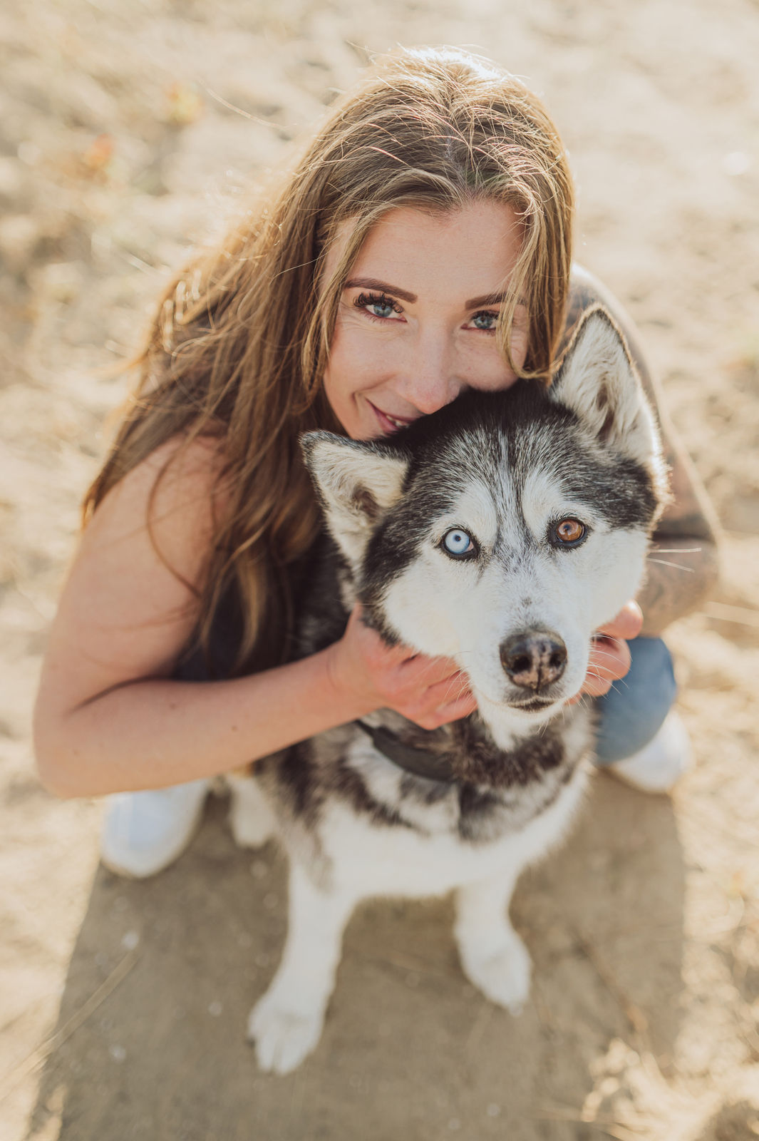 Fotoshooting-mit-Hund-Kiel-Hundefotografie-Laboe-Tierfotograf-22 Husky im Porträt – natürliche Hundebilder an der Ostsee